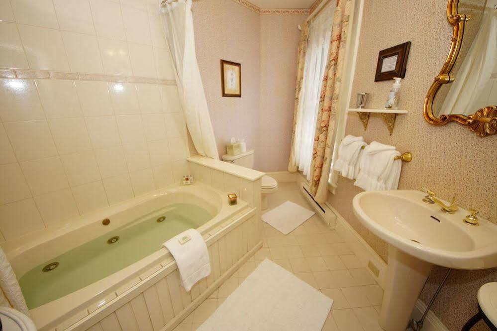 Limerock Inn Рокленд Экстерьер фото