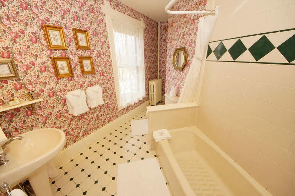 Limerock Inn Рокленд Экстерьер фото